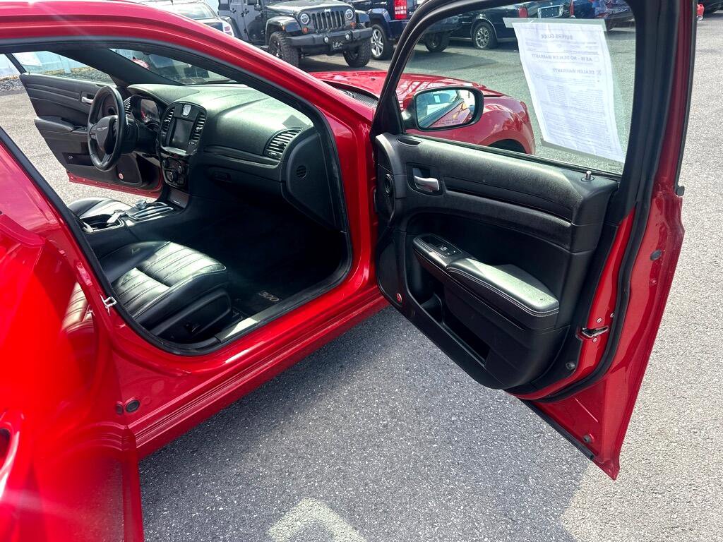 Used 2016 Chrysler 300 S image 22