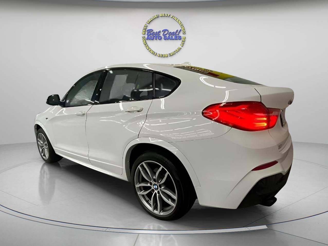 Used 2017 BMW X4 M40i image 3