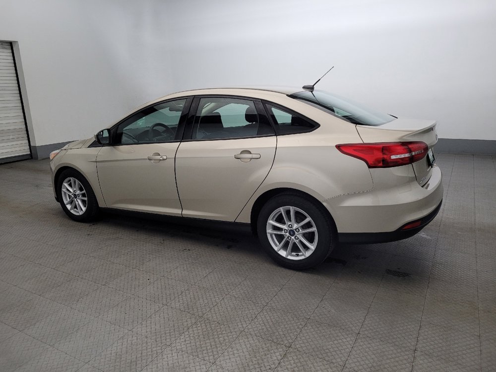 Used 2018 Ford Focus SE image 3