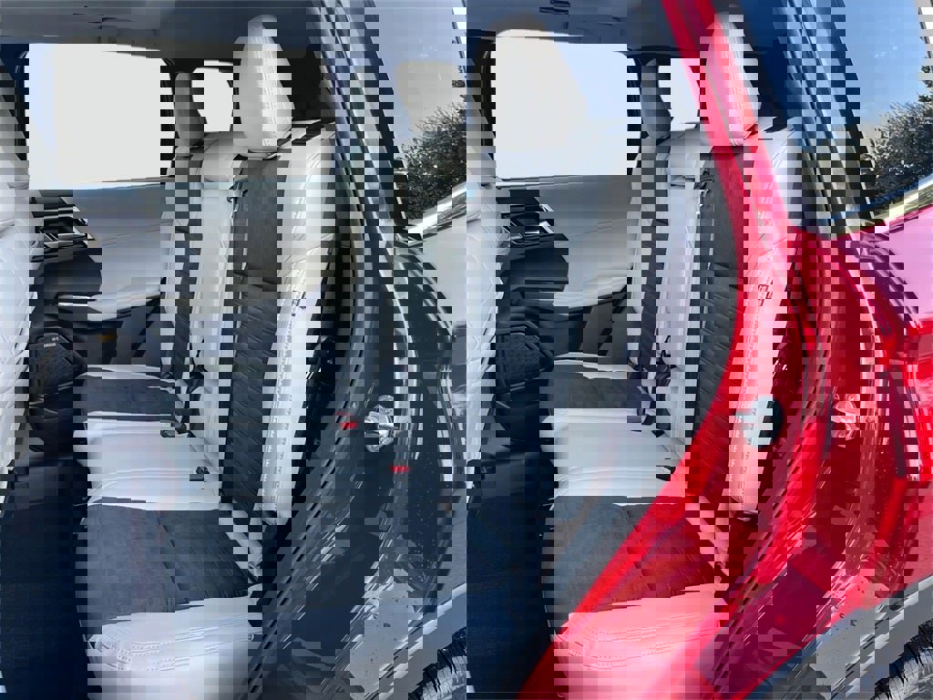 New 2025 Mitsubishi Outlander SE image 30