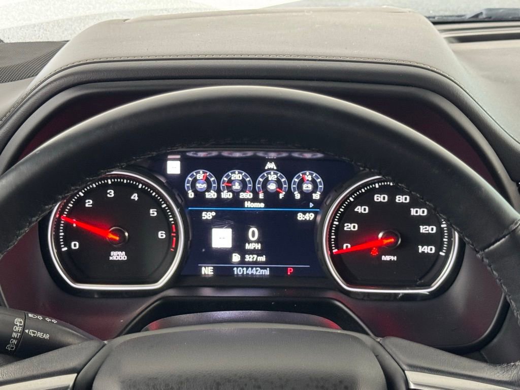 Used 2021 Chevrolet Suburban Premier w/ Premium Package image 32