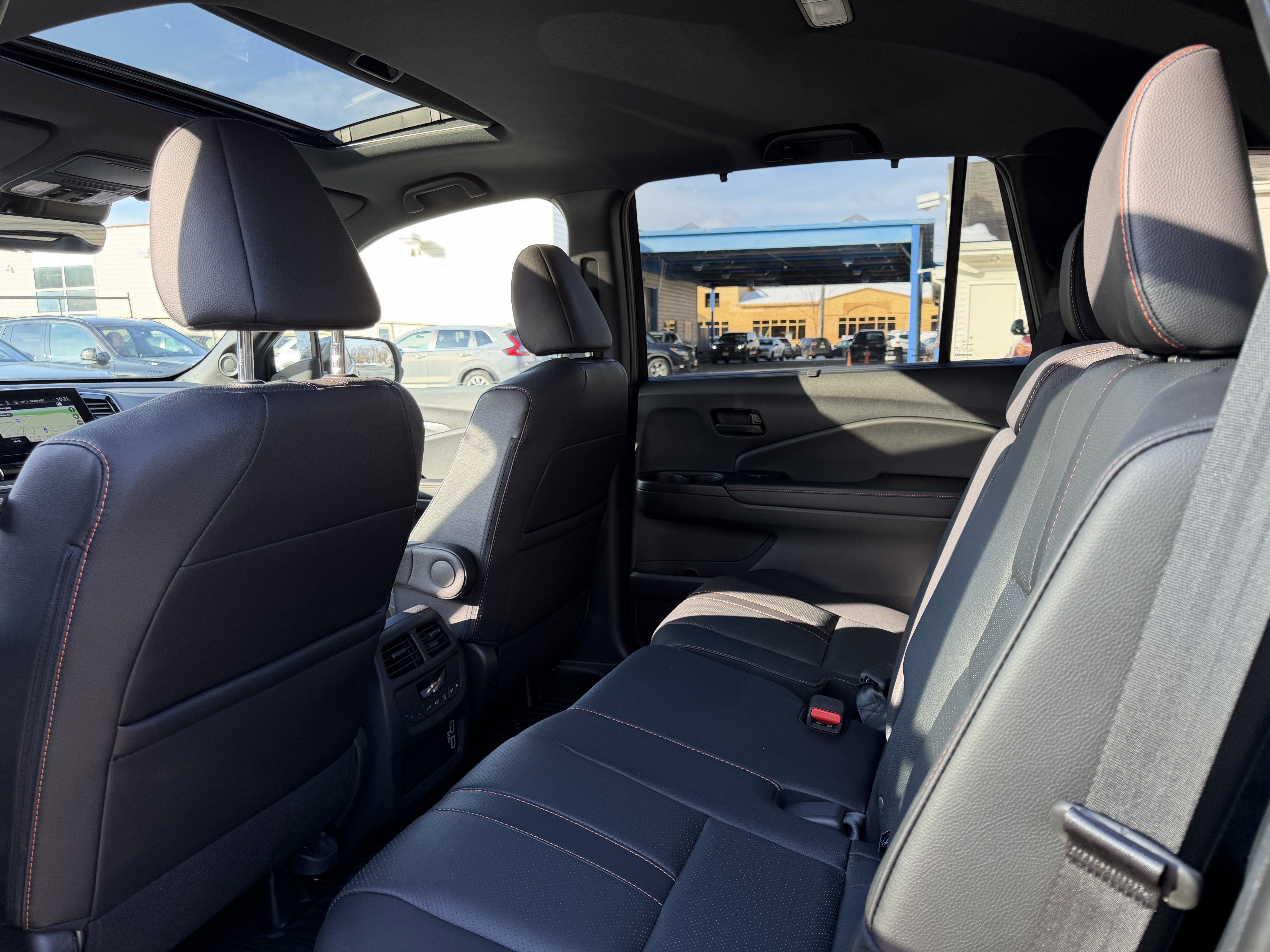 Used 2022 Honda Pilot TrailSport image 23