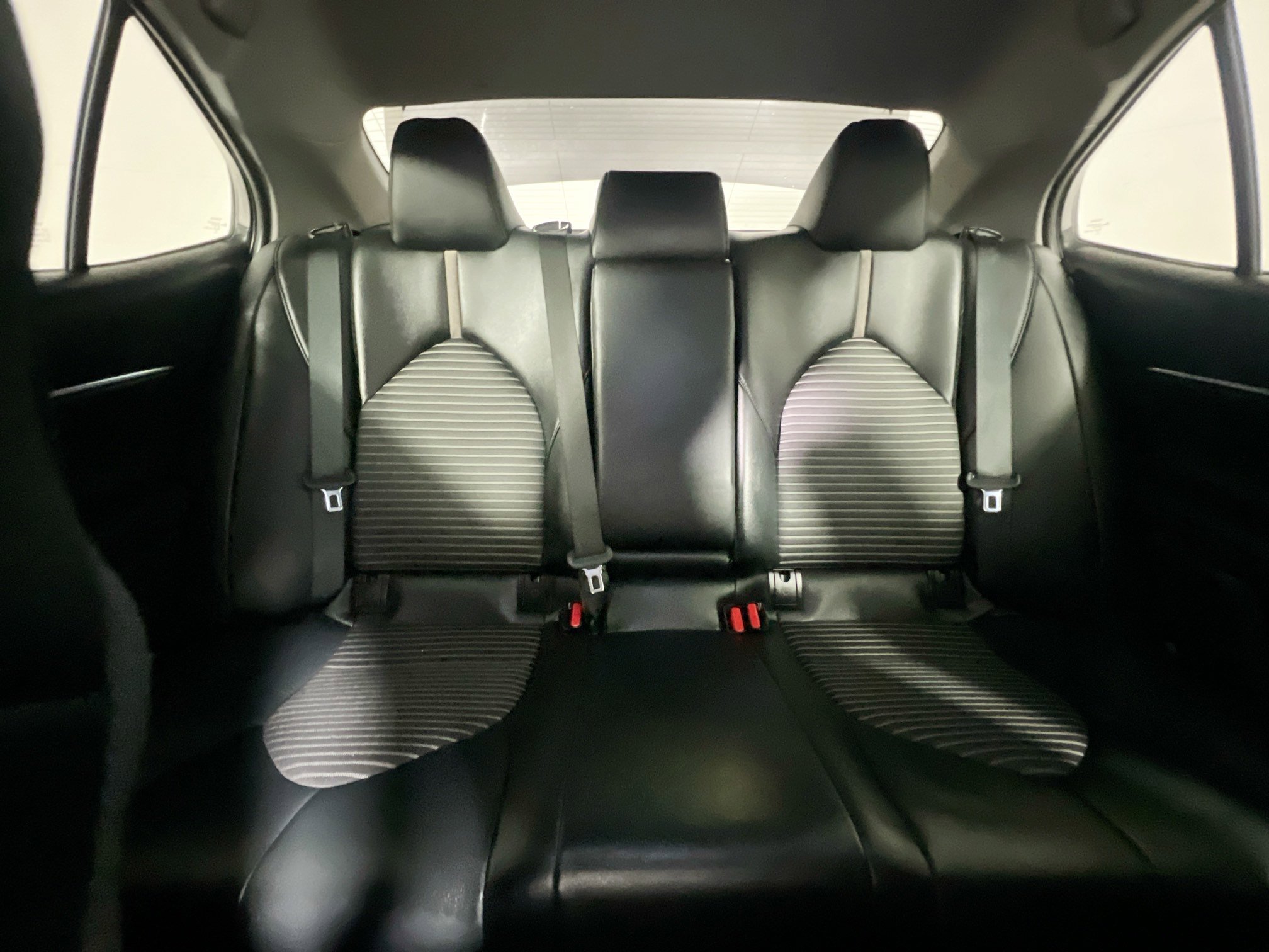 Used 2023 Toyota Camry SE image 32