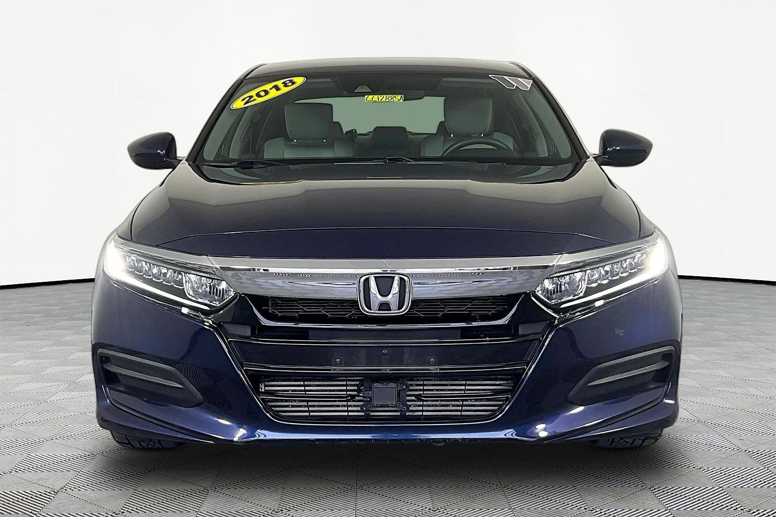 Used 2018 Honda Accord LX image 2