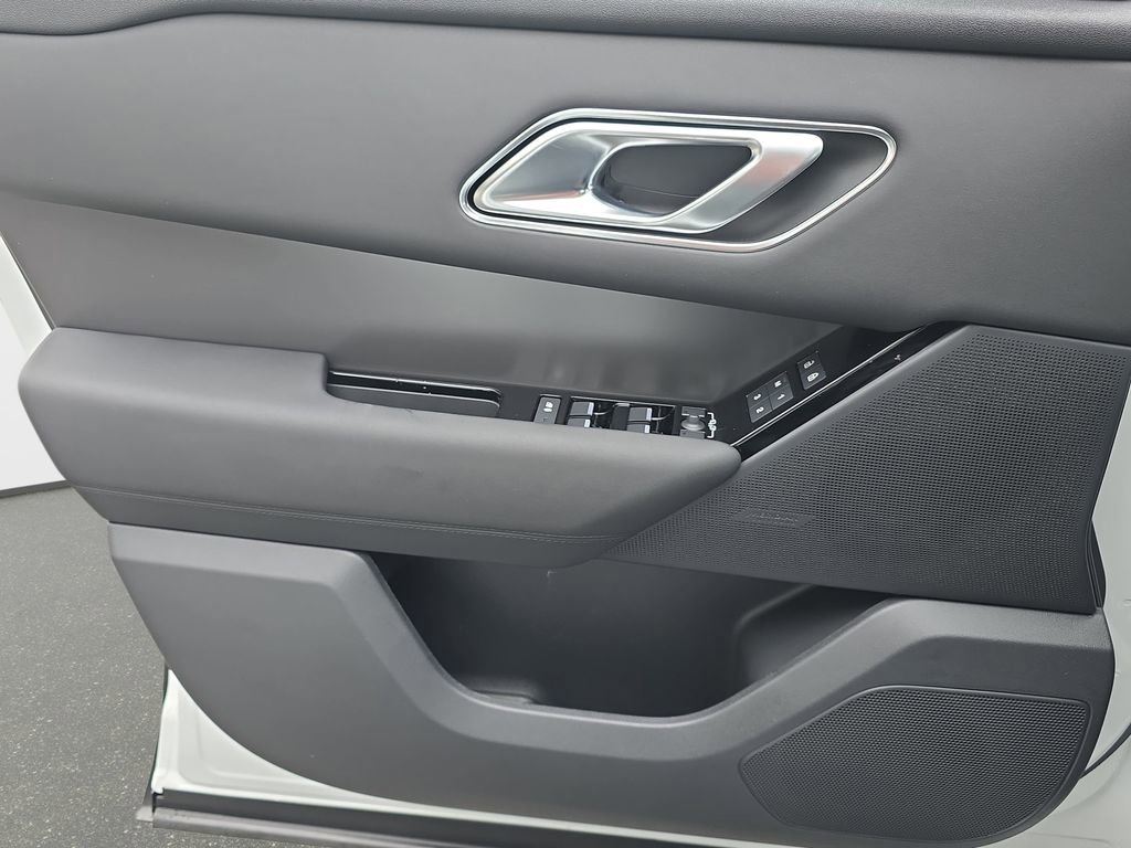 New 2026 Land Rover Range Rover Velar S image 28