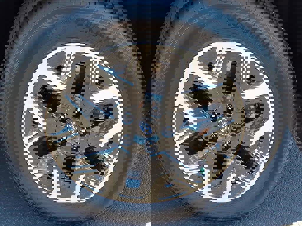 Used 2025 Subaru Forester image 11