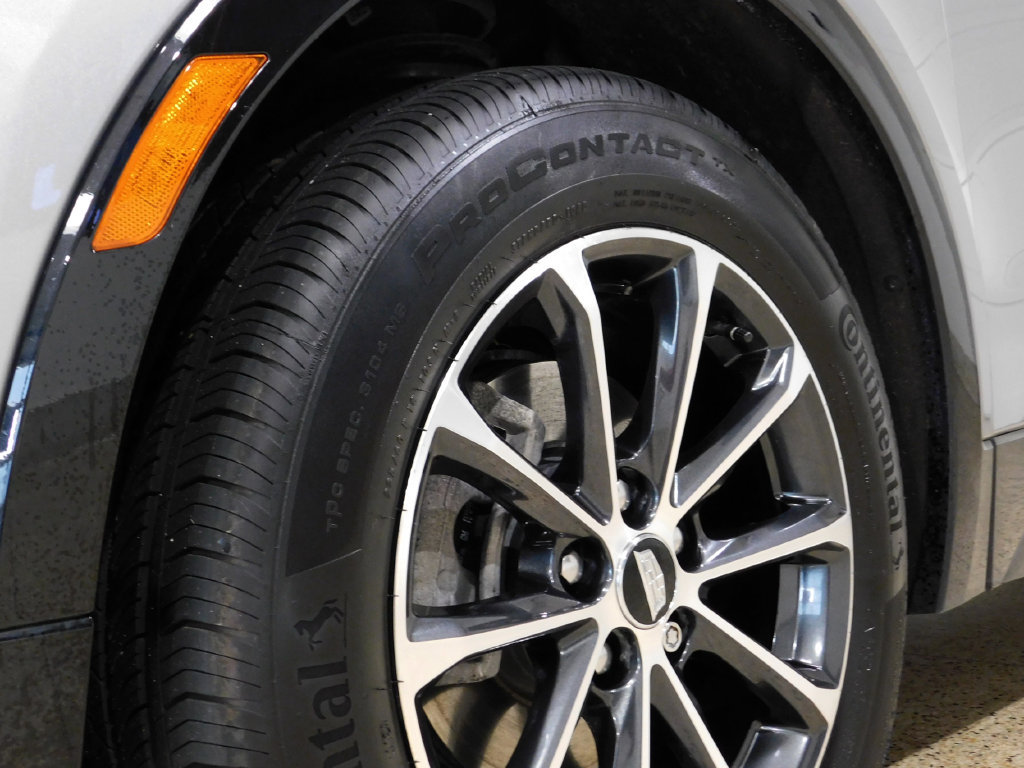 Used 2024 Cadillac XT4 Sport AWD/4WD image 17