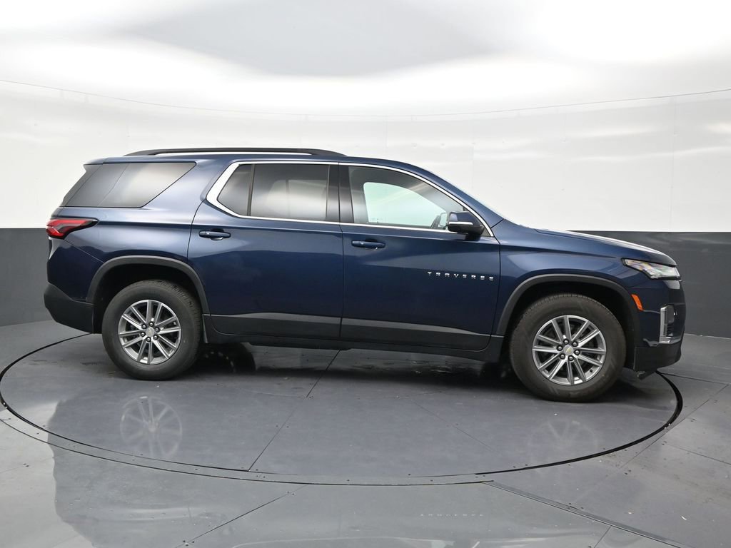 Used 2023 Chevrolet Traverse LT FWD image 6