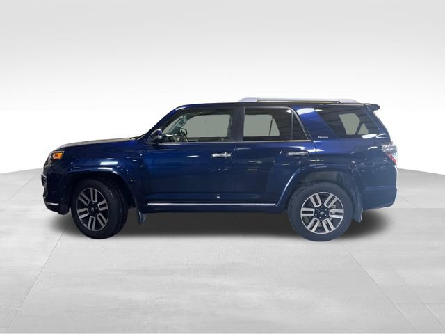 Used 2018 Toyota 4Runner 4WD image 3
