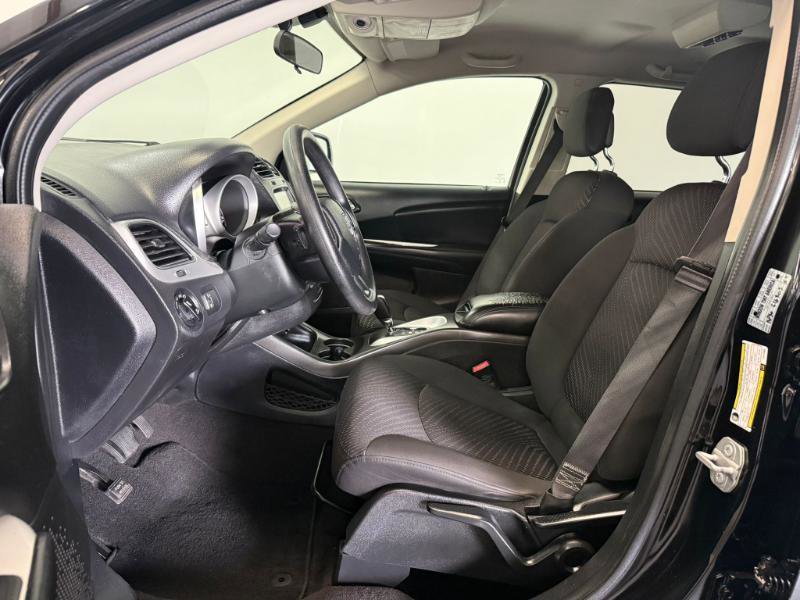 Used 2018 Dodge Journey SXT image 10
