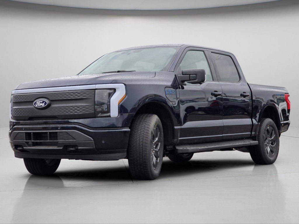 New 2025 Ford F150 Lightning Flash image 3