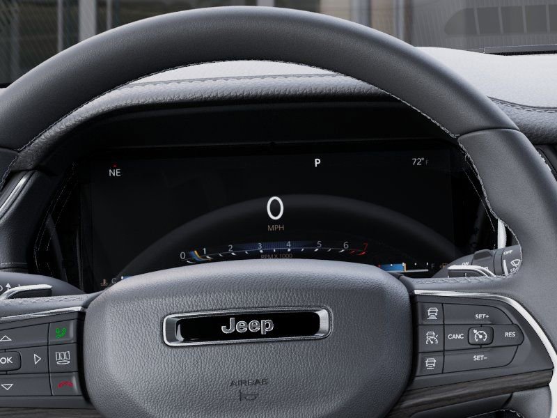 New 2025 Jeep Grand Cherokee Limited w/ Black Appearance Package image 17