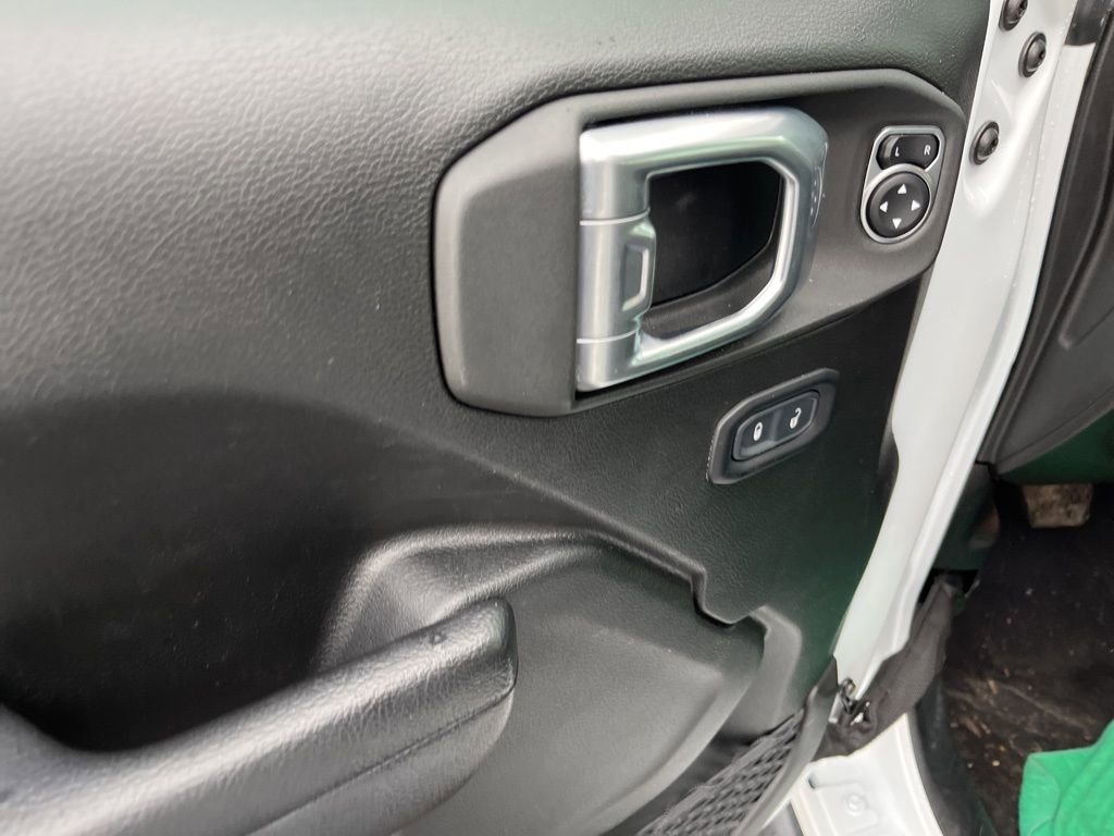 Used 2023 Jeep Wrangler Freedom Edition image 25