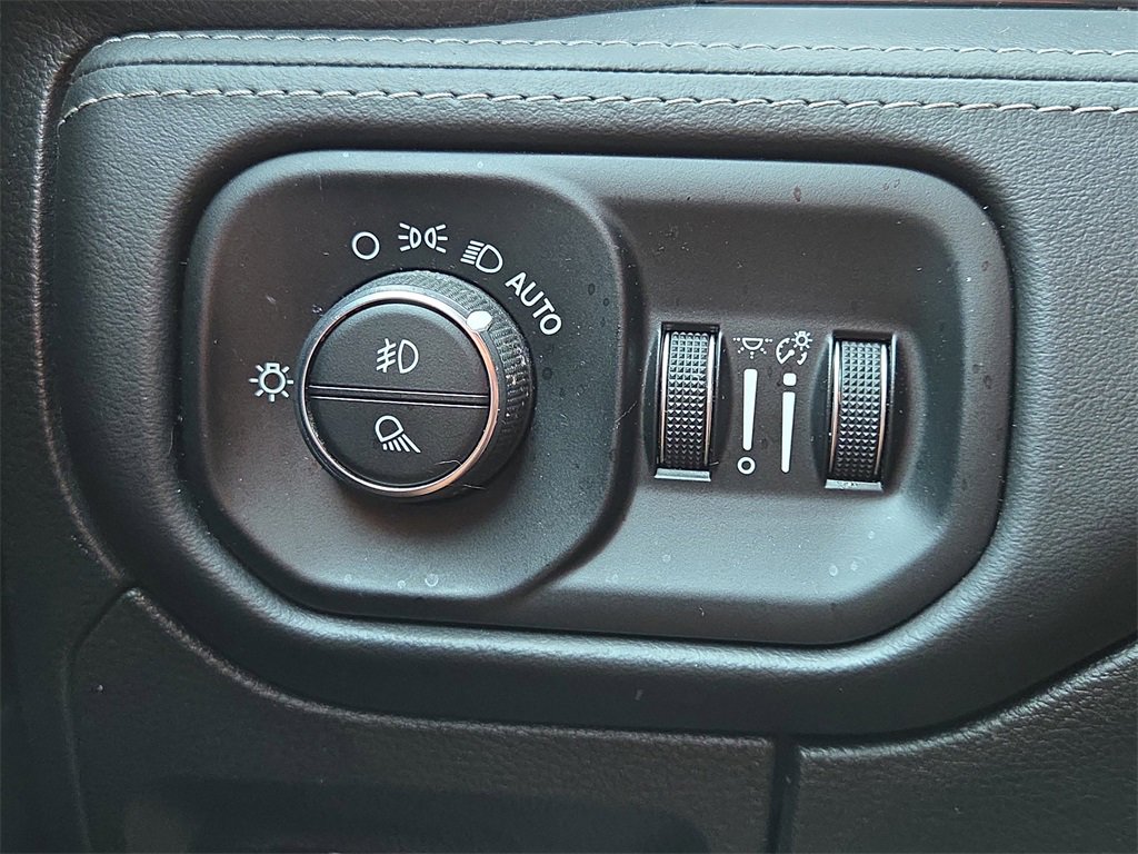 Used 2023 RAM 1500 Limited image 26