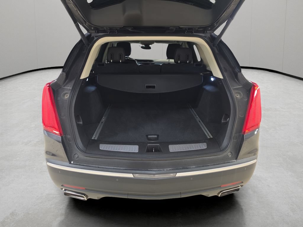 Used 2017 Cadillac XT5 Premium Luxury AWD/4WD image 10