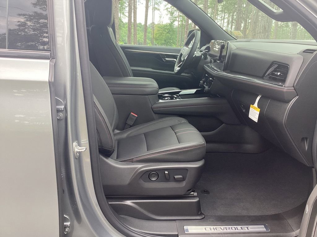 New 2026 Chevrolet Suburban RST w/ Comfort Package RWD image 20