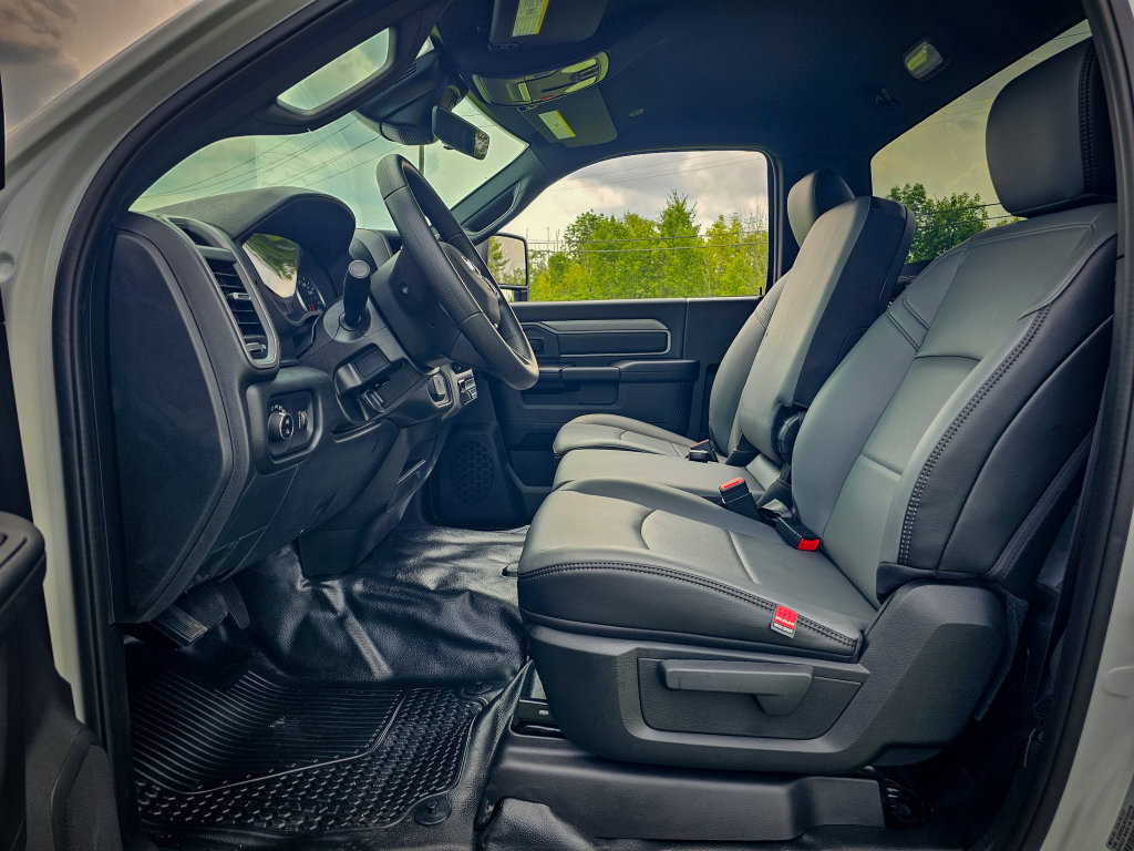 New 2026 RAM 3500 Tradesman AWD/4WD image 15