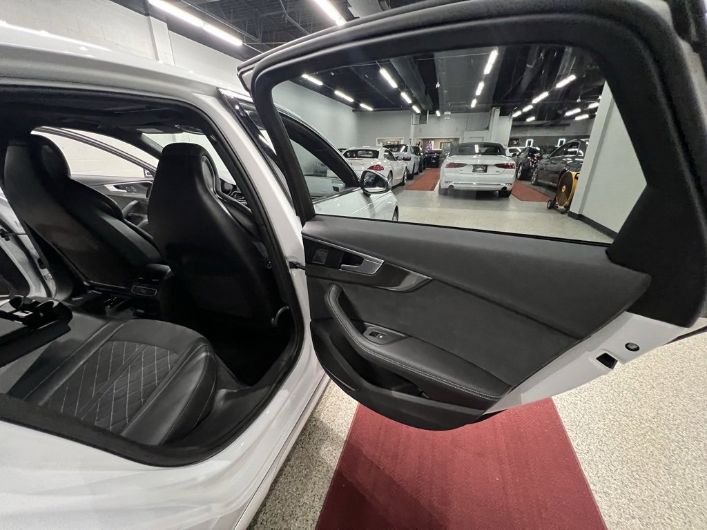 Used 2022 Audi S4 Premium Plus image 34