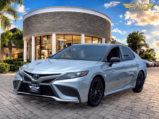 Used 2021 Toyota Camry XSE FWD image 1