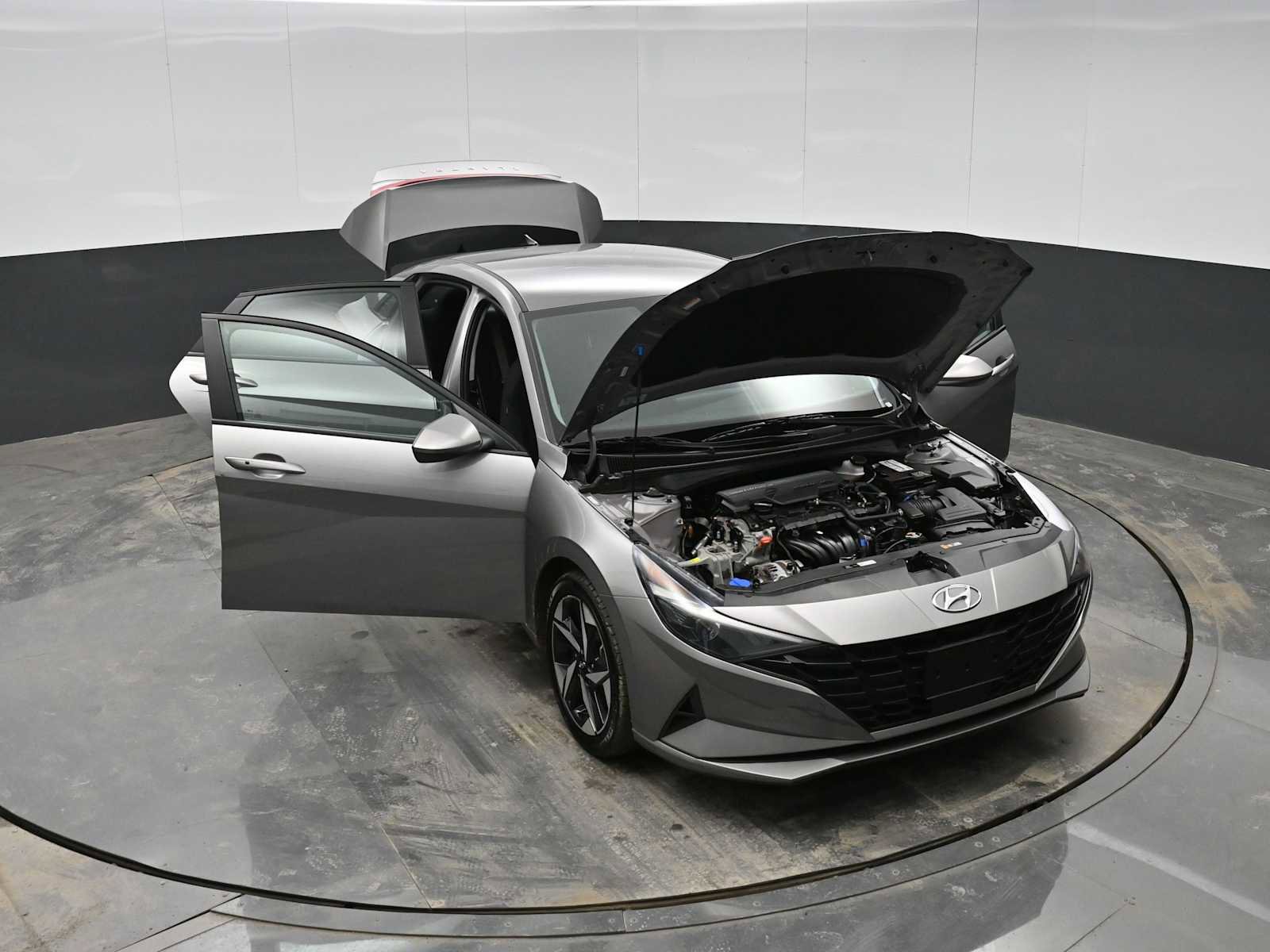 Used 2023 Hyundai Elantra SEL w/ Convenience Package image 38