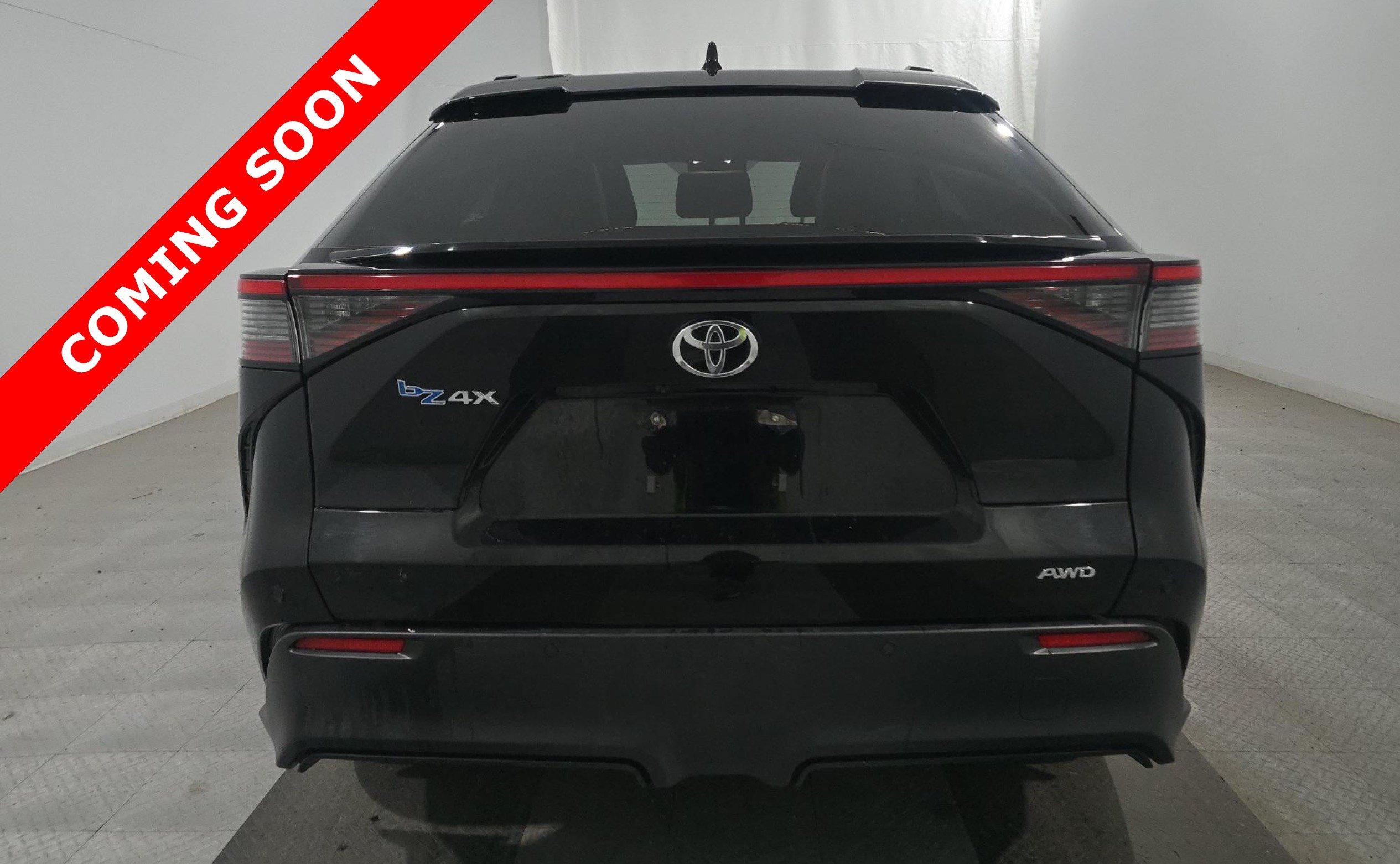 Used 2023 Toyota bZ4X AWD w/ Weather Package image 5