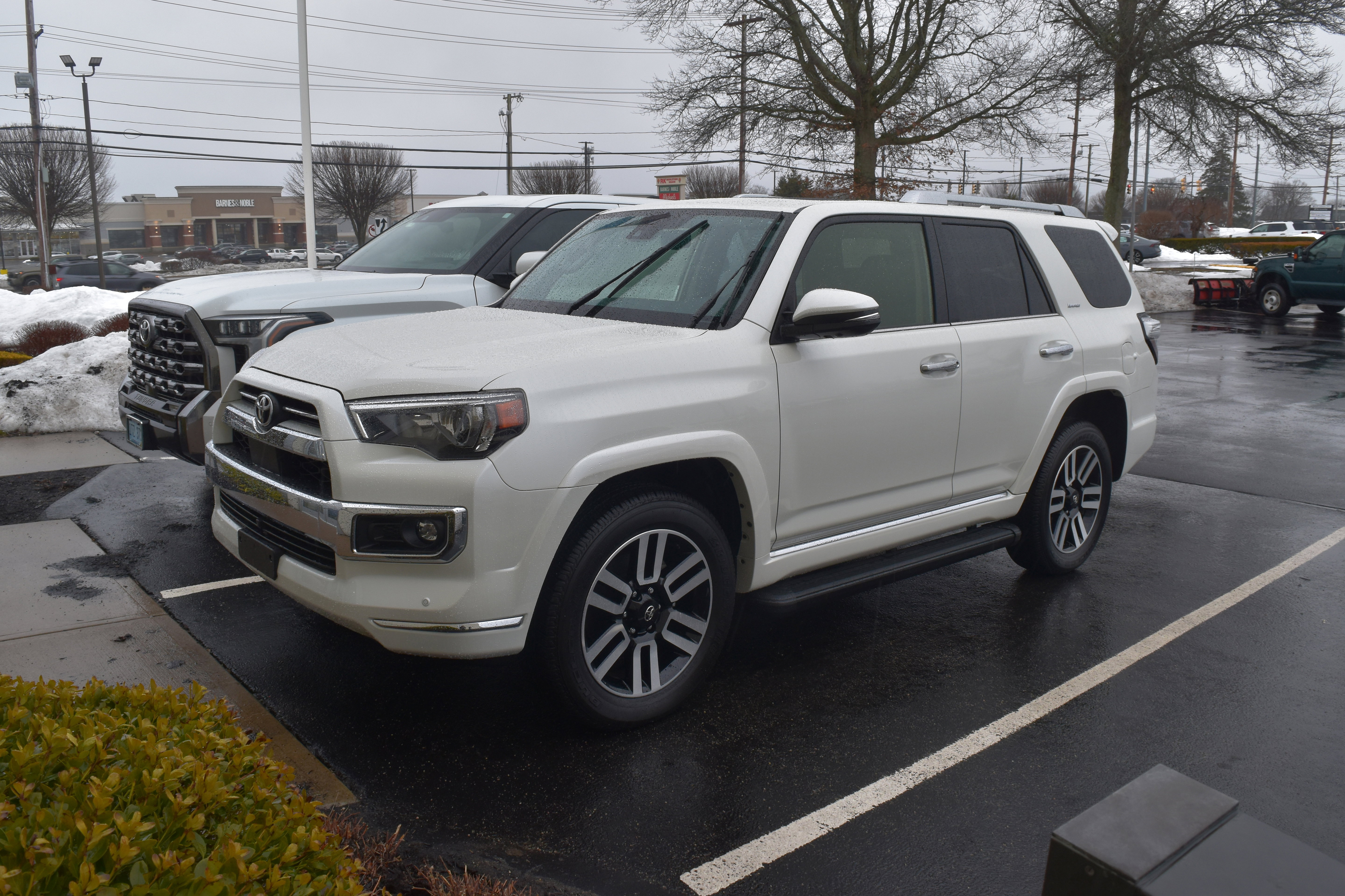 Used 2023 Toyota 4Runner Limited image 1