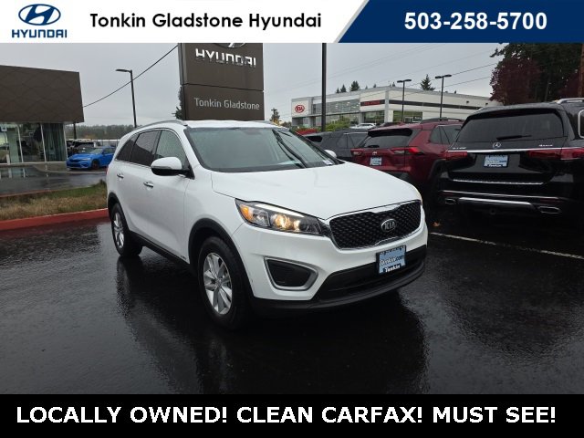 Used 2016 Kia Sorento LX w/ LX Convenience Package