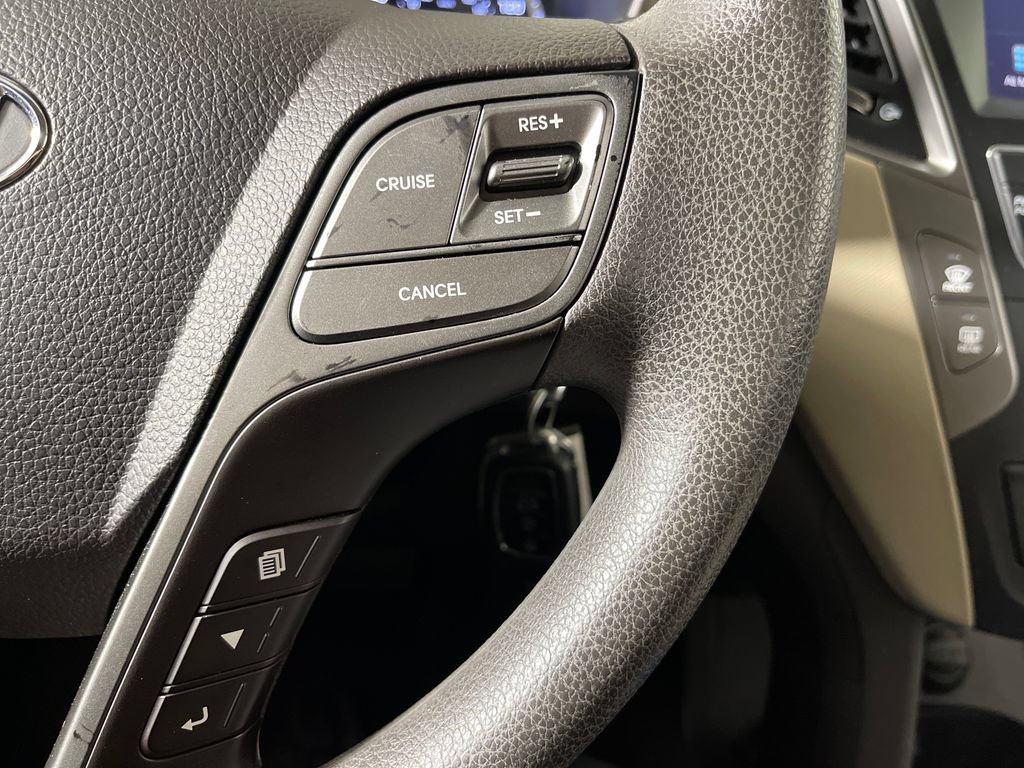 Used 2017 Hyundai Santa Fe Sport FWD image 29