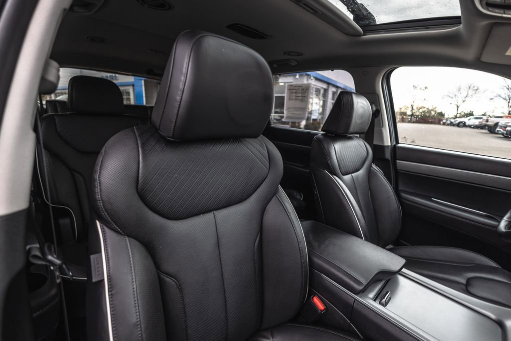 Used 2023 Hyundai Palisade SEL w/ Premium Package image 28