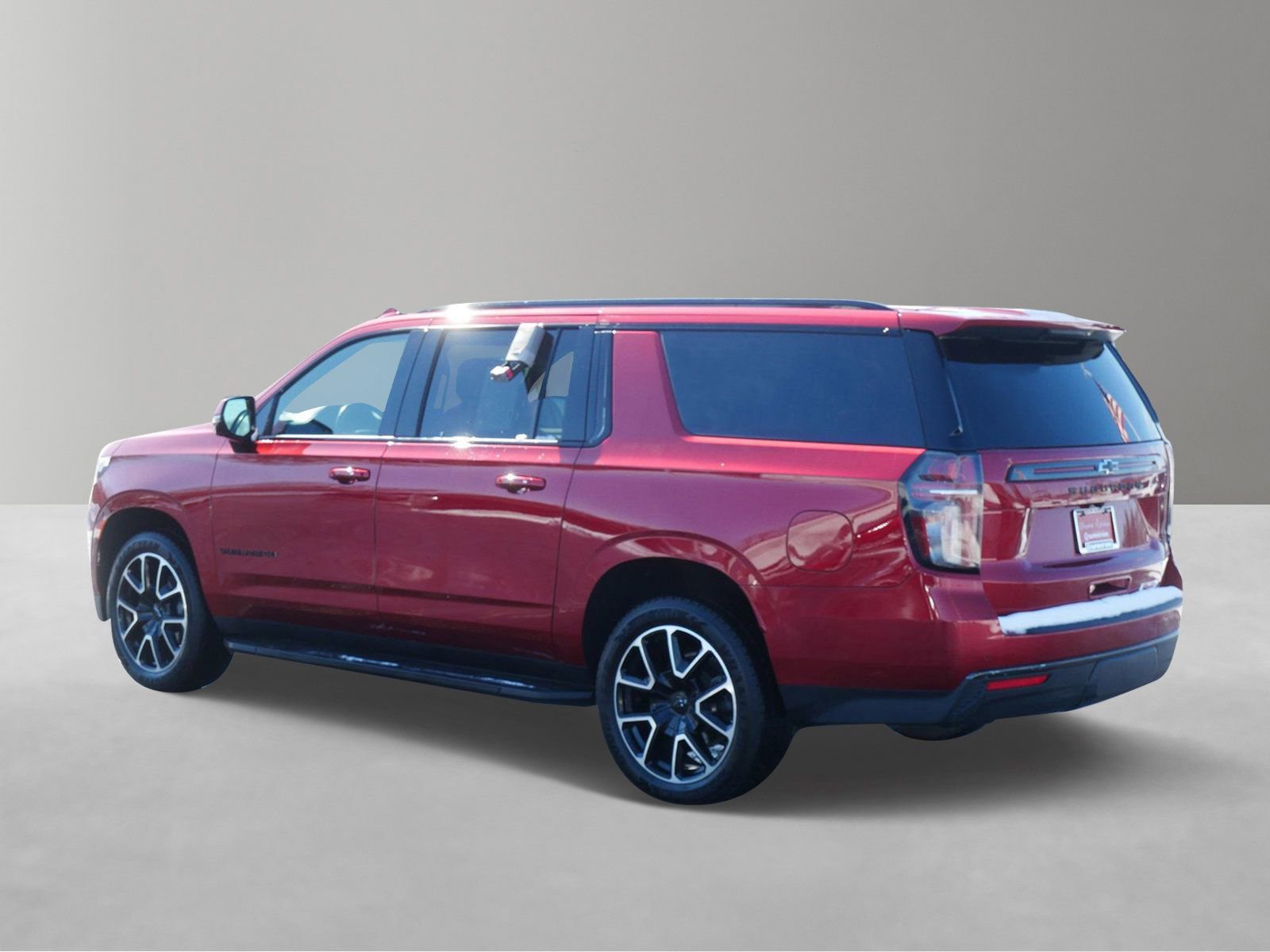 Used 2021 Chevrolet Suburban RST w/ Luxury Package AWD/4WD image 5