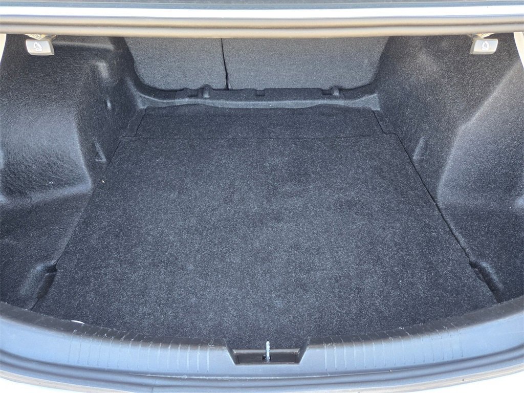 Used 2024 Chevrolet Malibu LT image 28