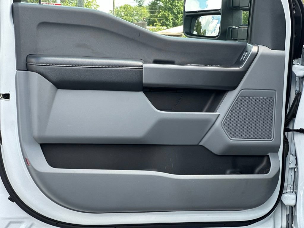Certified 2025 Ford F250 XLT AWD/4WD image 17