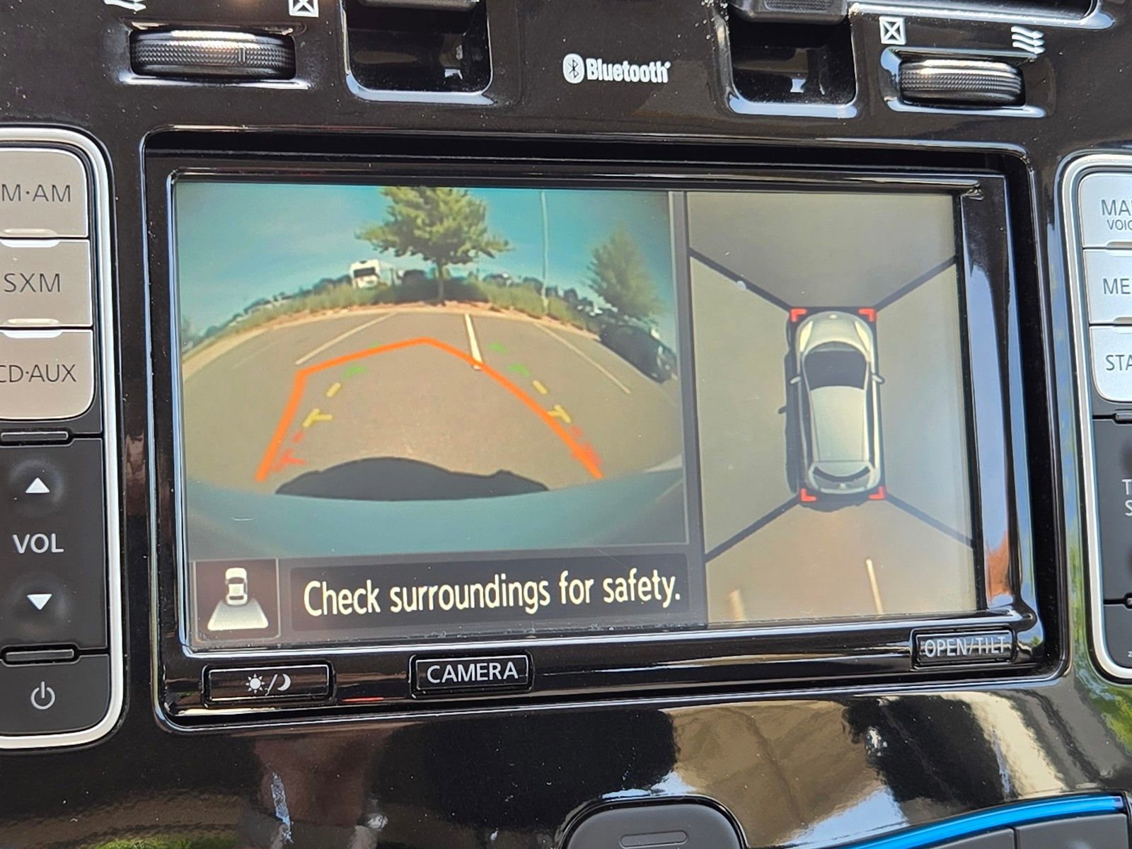 Used 2016 Nissan Leaf SV w/ Premium Package FWD image 25