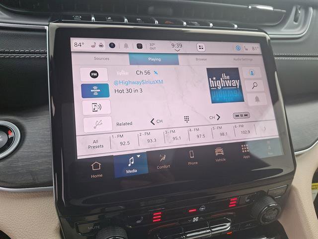 New 2025 Jeep Grand Cherokee Limited image 14