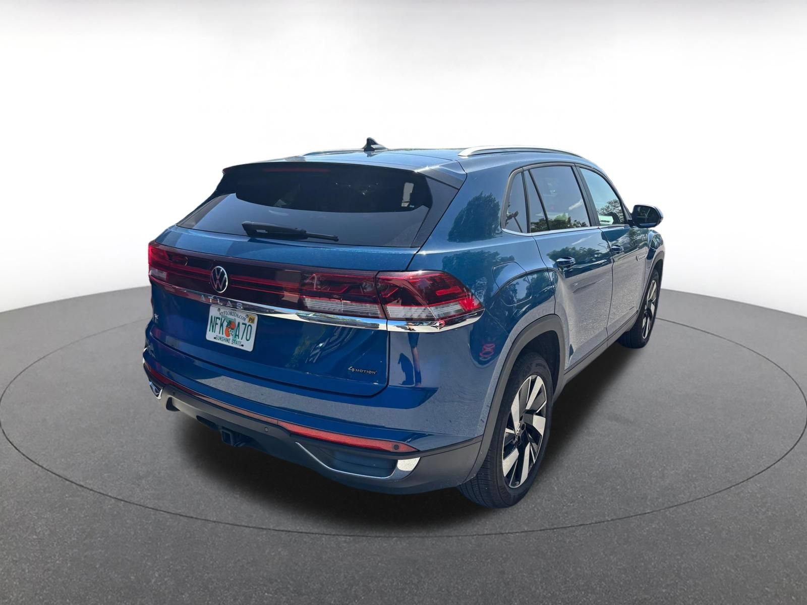Used 2026 Volkswagen Atlas Cross Sport SE AWD/4WD image 8