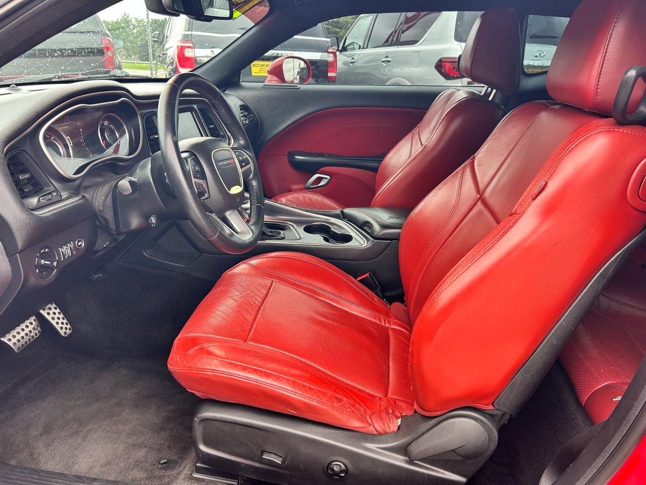Used 2015 Dodge Challenger SXT Plus RWD image 6