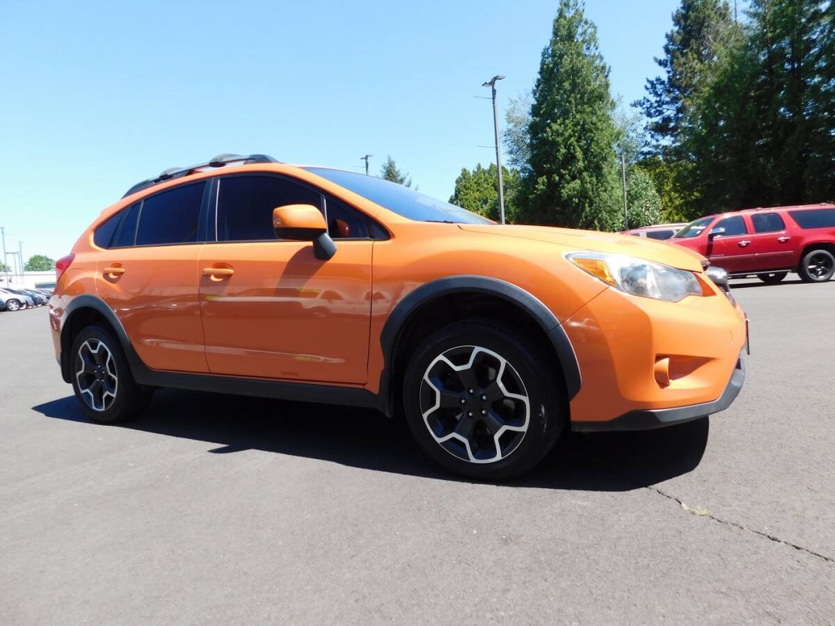 Used 2014 Subaru Crosstrek 2.0i Premium w/ Moonroof Package