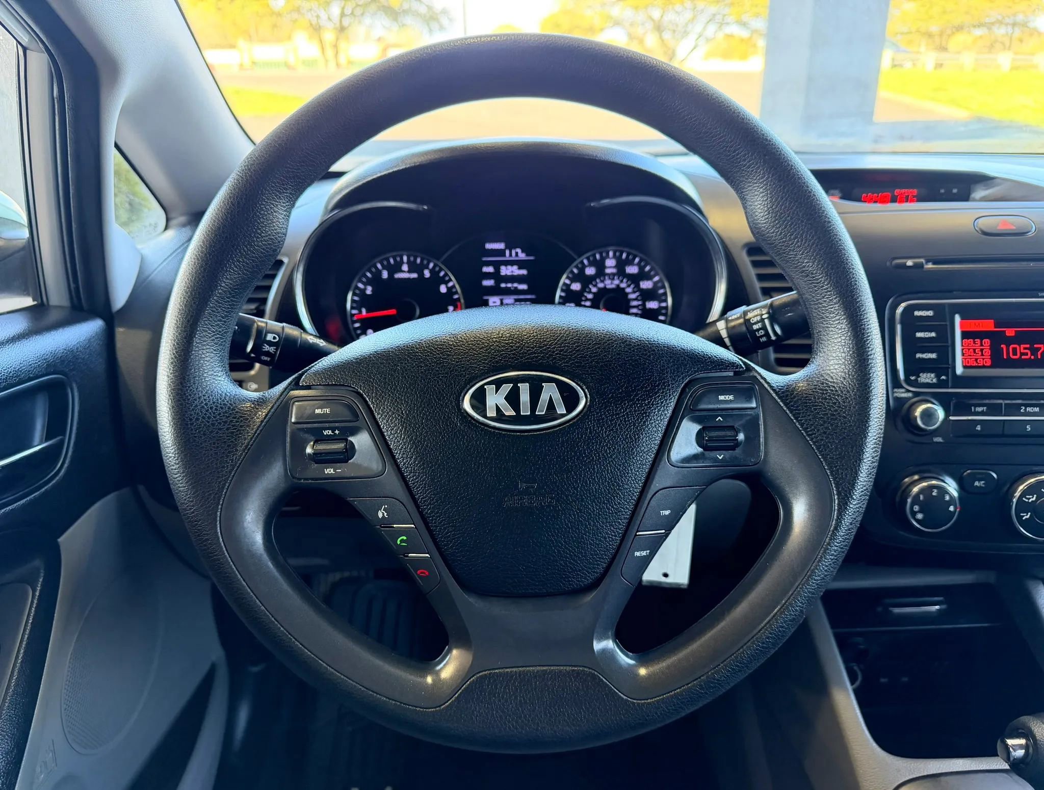 Used 2014 Kia Forte LX FWD image 10