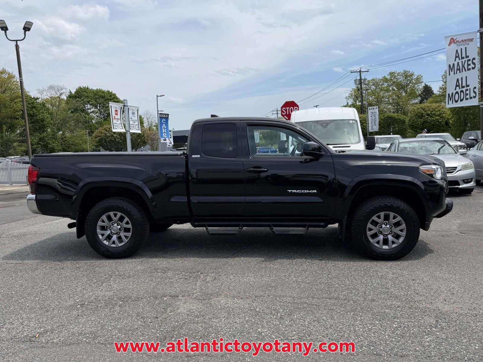 Used 2019 Toyota Tacoma SR5 AWD/4WD image 8