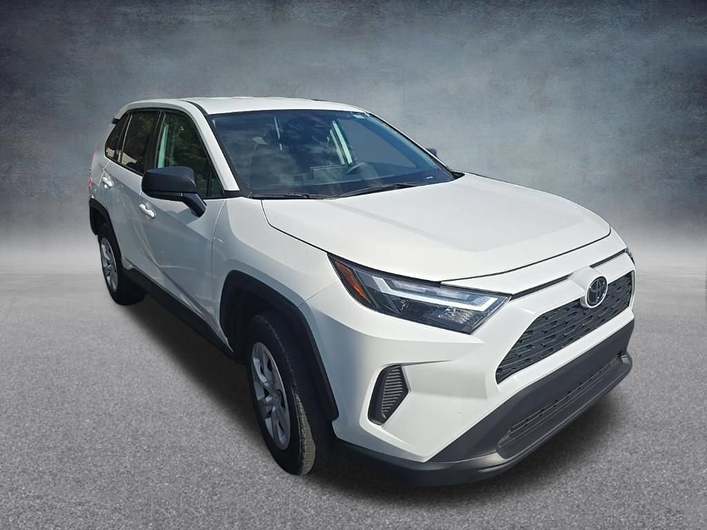 Used 2025 Toyota RAV4 LE AWD/4WD image 2