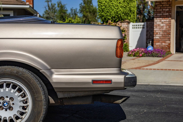 Used 1989 BMW 325i Convertible RWD image 57