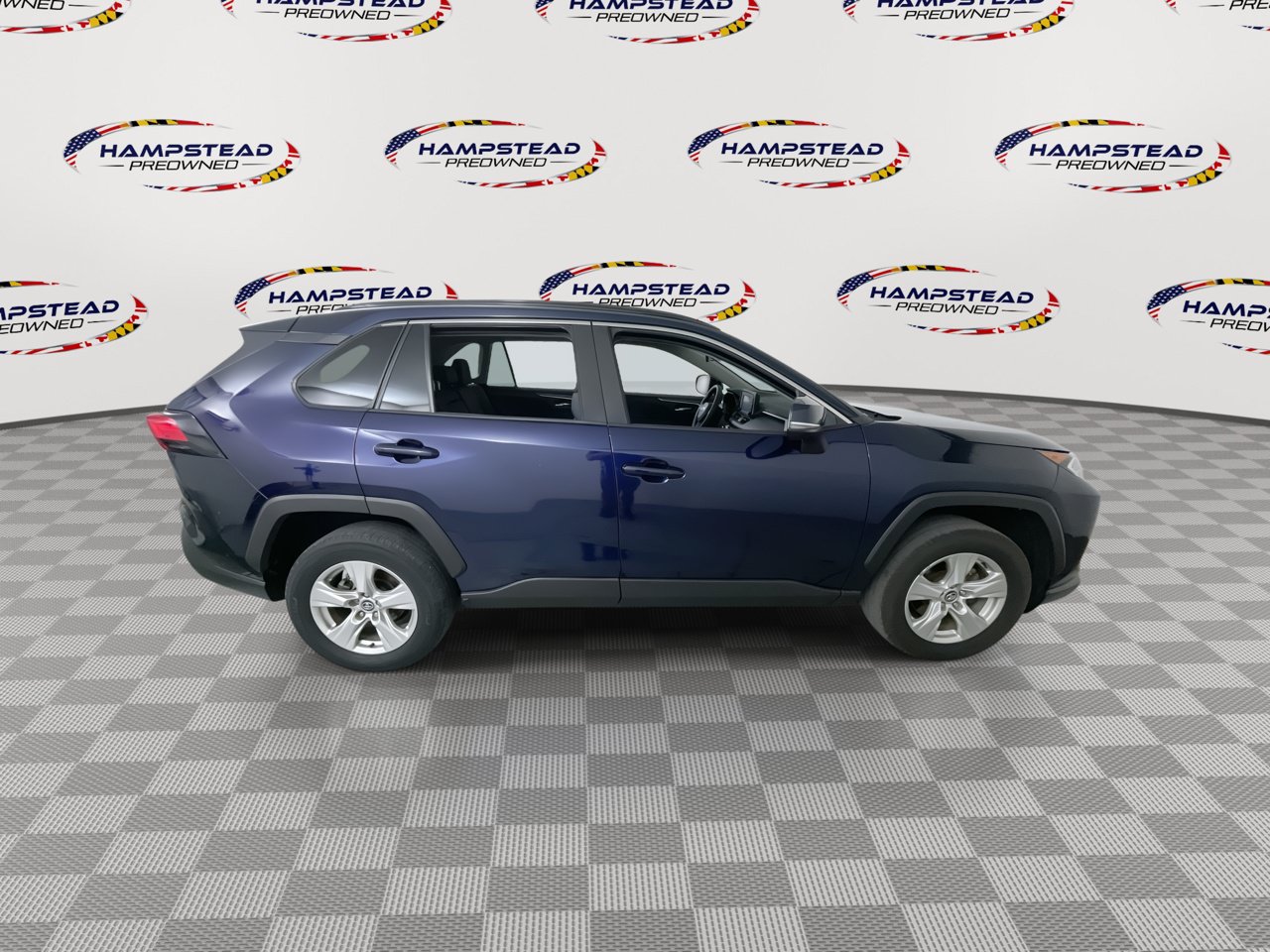 Used 2021 Toyota RAV4 XLE AWD/4WD image 9