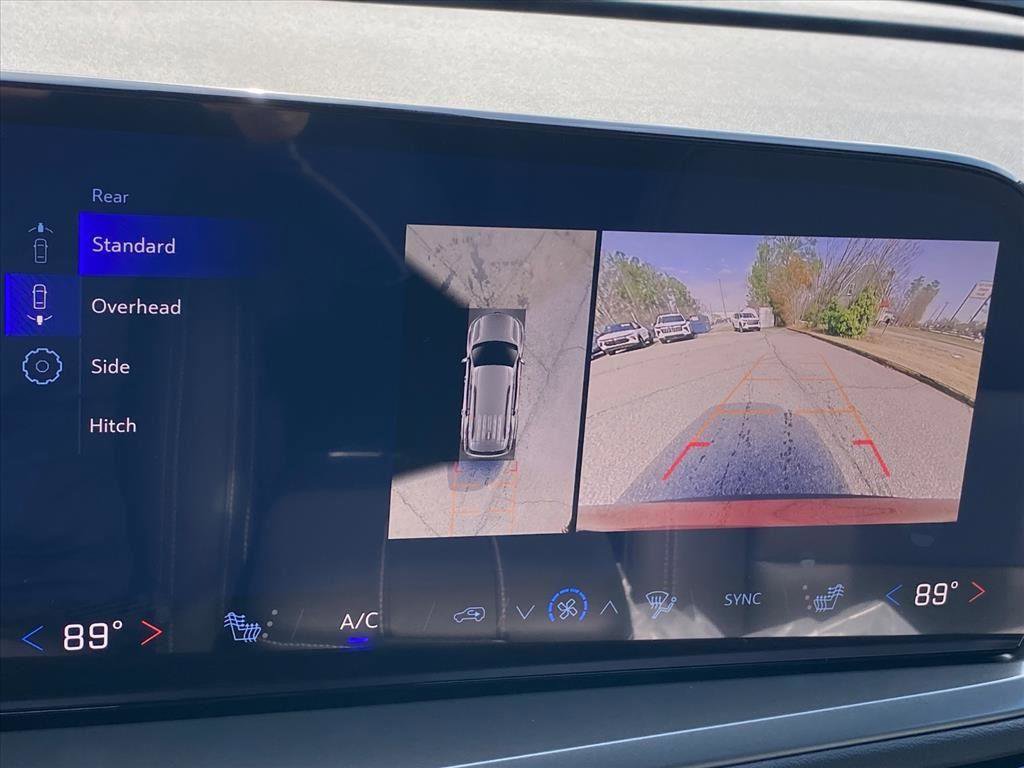 New 2026 Chevrolet Traverse LT w/ Driver Confidence Package image 16