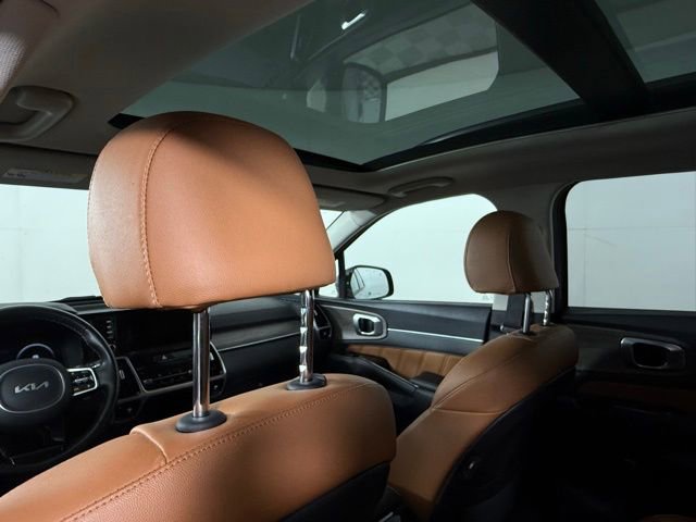 Used 2022 Kia Sorento SX Prestige w/ Rust Color Package image 25