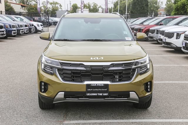 Certified 2024 Kia Seltos SX w/ SX Sunroof Package AWD/4WD image 3