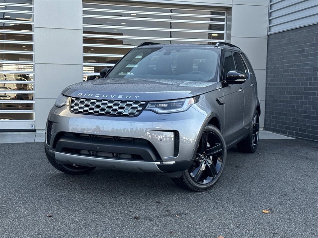 New 2025 Land Rover Discovery S