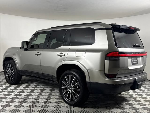 Used 2025 Lexus GX 550 w/ Accessory Package (2T) AWD/4WD image 7