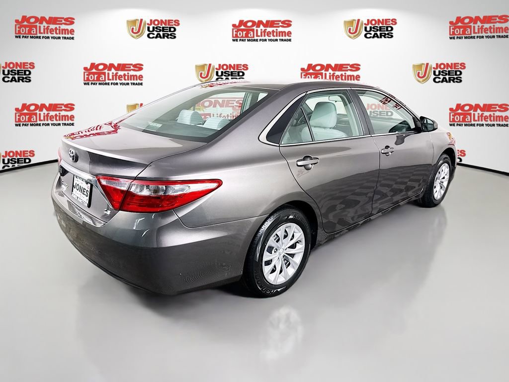 Used 2016 Toyota Camry LE FWD image 14
