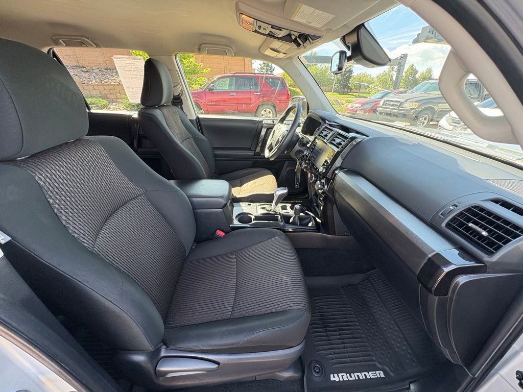 Used 2020 Toyota 4Runner TRD Off-Road image 38