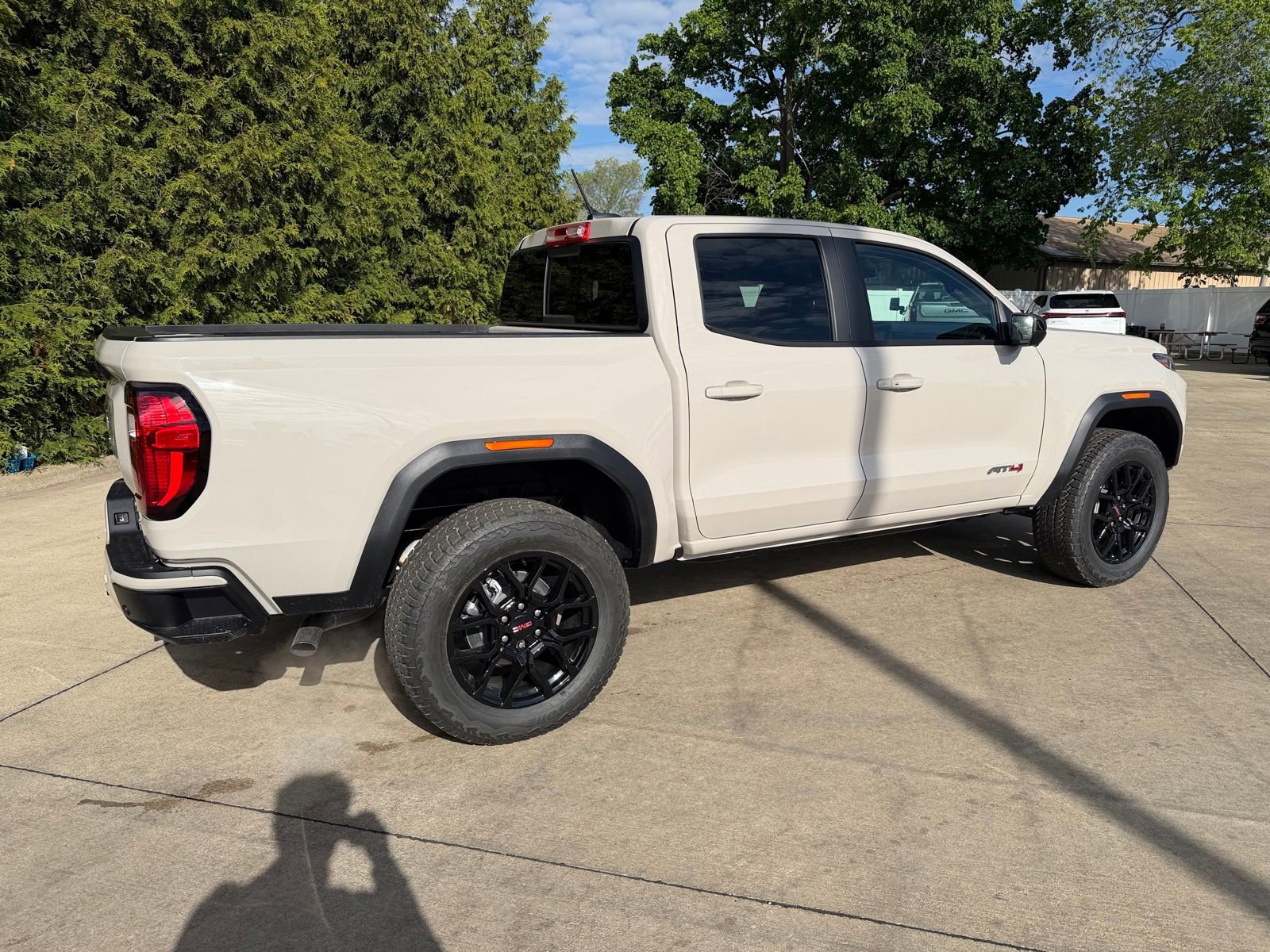 New 2026 GMC Canyon AT4 w/ Technology Plus Package AWD/4WD image 36